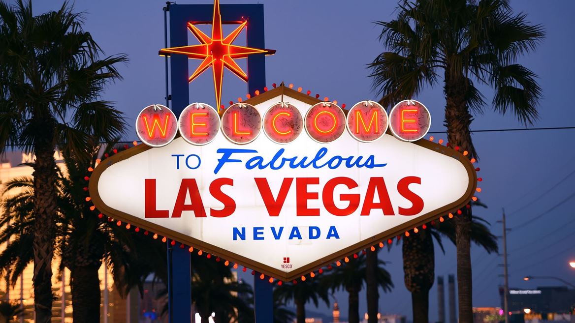las-vegas-strip-could-double-in-size,-experts-say