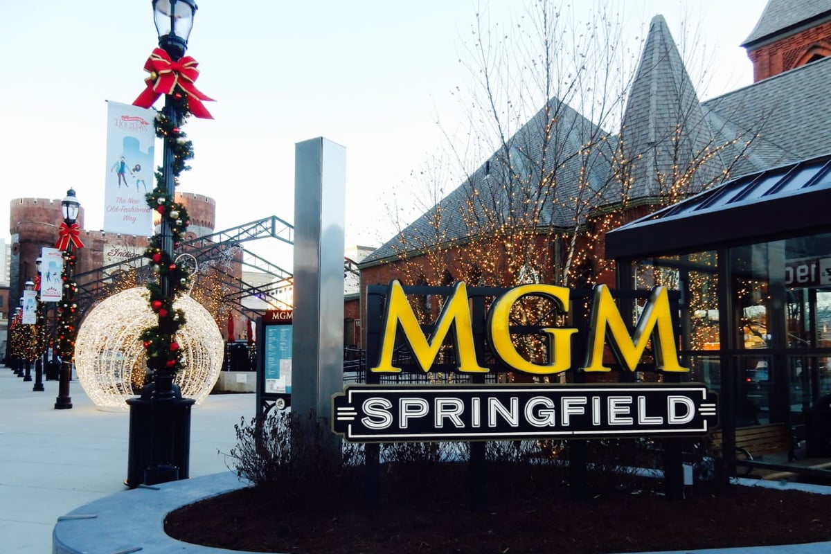 mgm-springfield-late-sports-betting-application-warrants-fine,-says-lawmaker