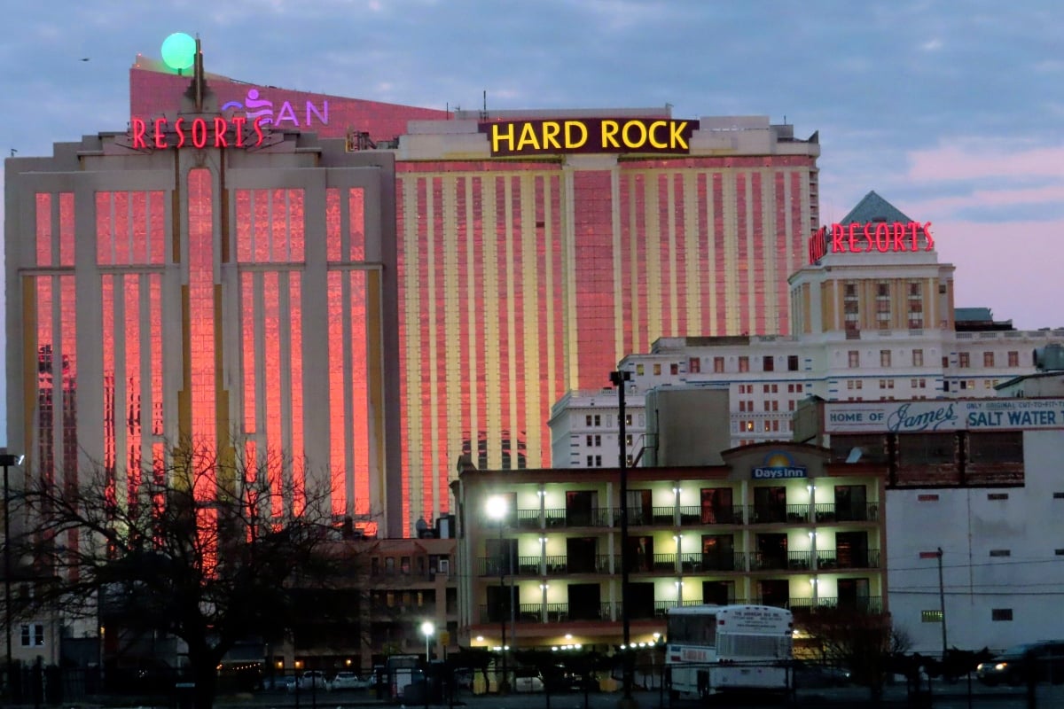 atlantic-city-casino-revenue-up-six-percent,-sportsbooks-win-big-on-march-madness