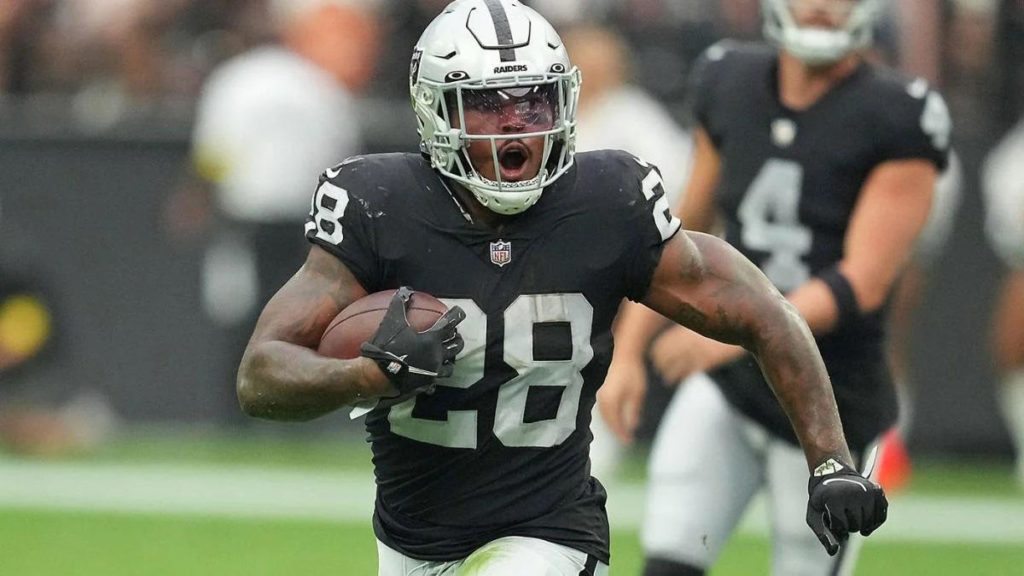 raiders-rb-josh-jacobs-to-hold-out-in-contract-dispute