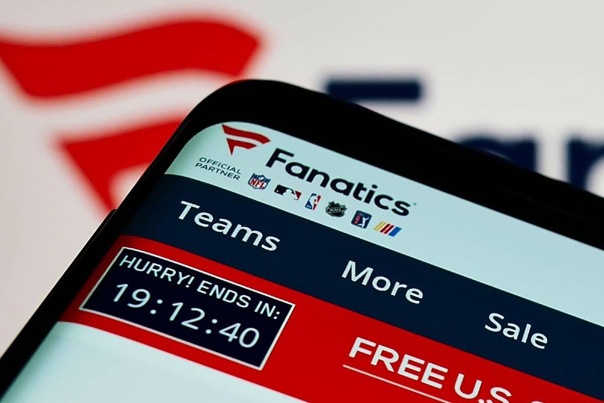 fanatics-sportsbook-expands-to-indiana,-commerce-unit-has-layoffs